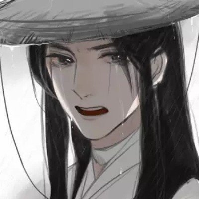 宝宝差点摔倒一车厢人都动了